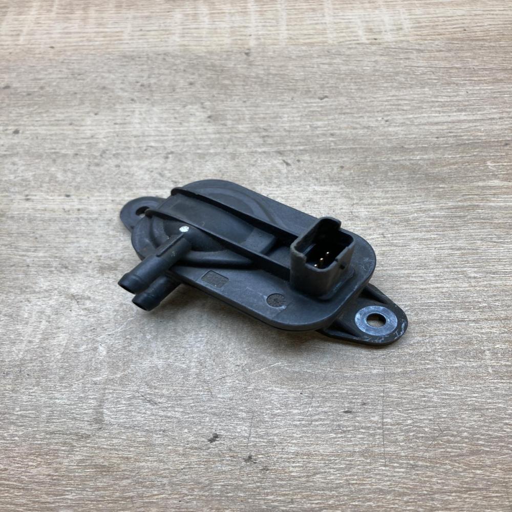 9645022680 15A04  Exhaust pressure sensor Citroen C5