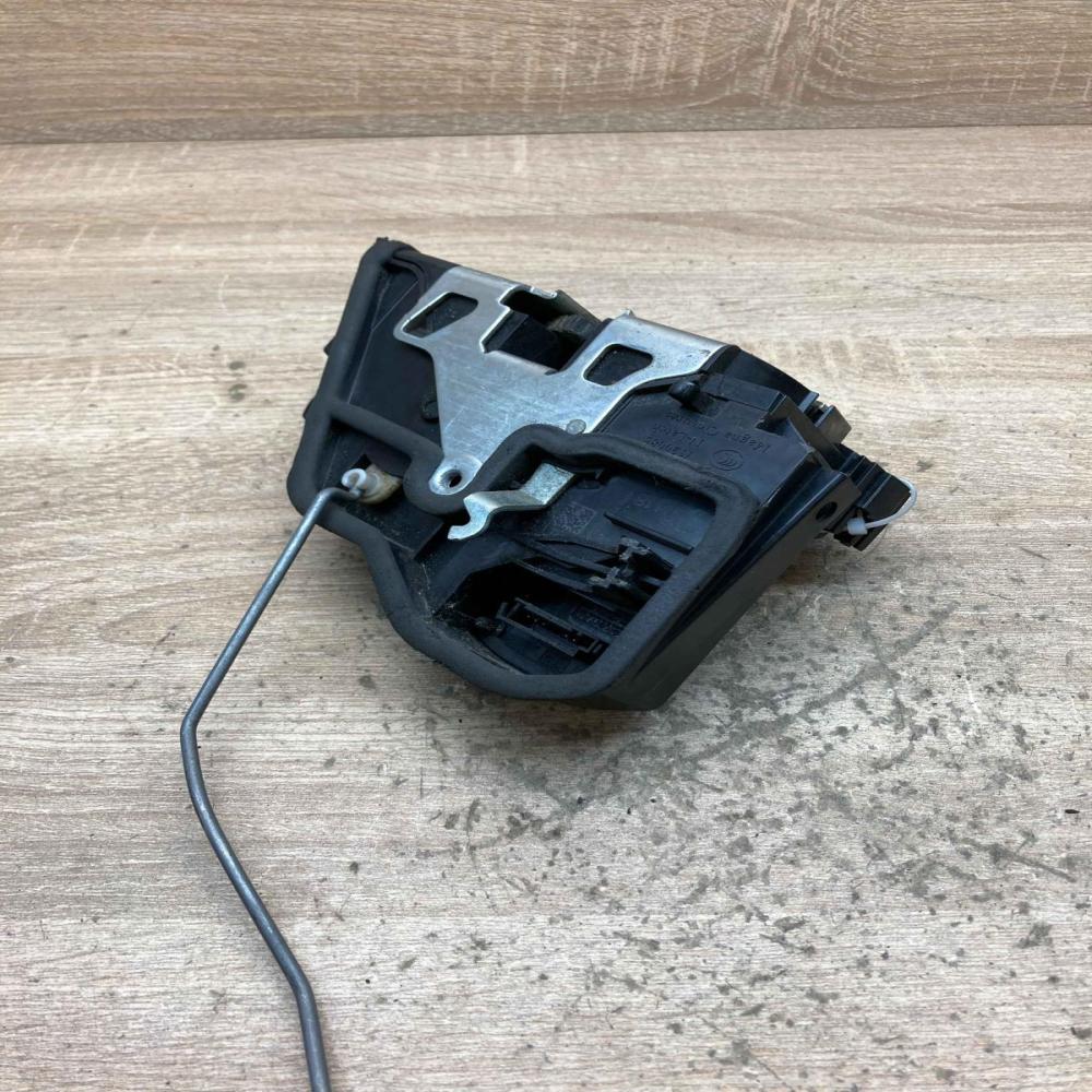 7318418   Rear door lock BMW X5 E53