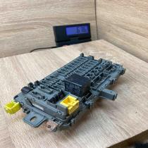 38600 SH3 G1 4Y28B  Fuse module Honda Civic