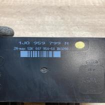 1J0959799N 5DK007954  Comfort/convenience module Volkswagen PASSAT B5