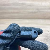 7132969   Windshield washer spray nozzle BMW 5 E60 E61