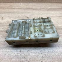 518234901   Fuse module Ford Focus