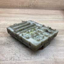 518234901   Fuse module Ford Focus