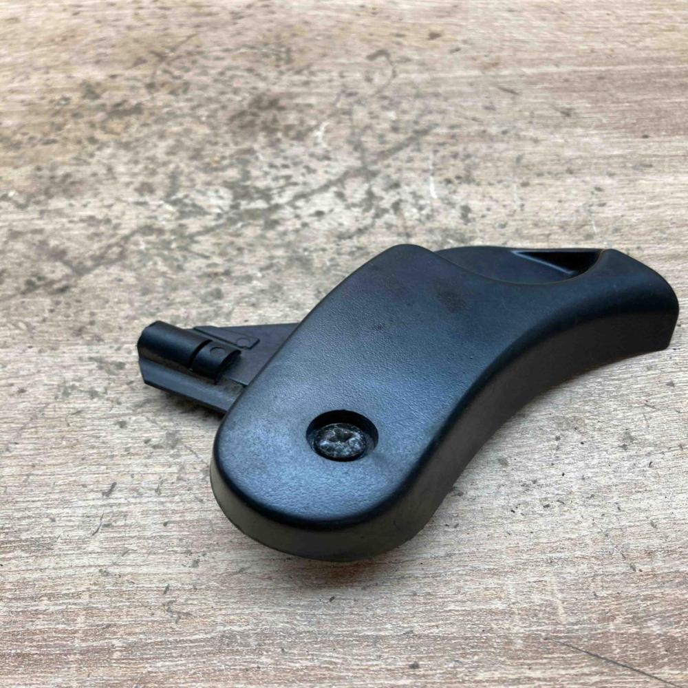 8223163 Used  Engine bonnet (hood) release handle BMW 3 E46