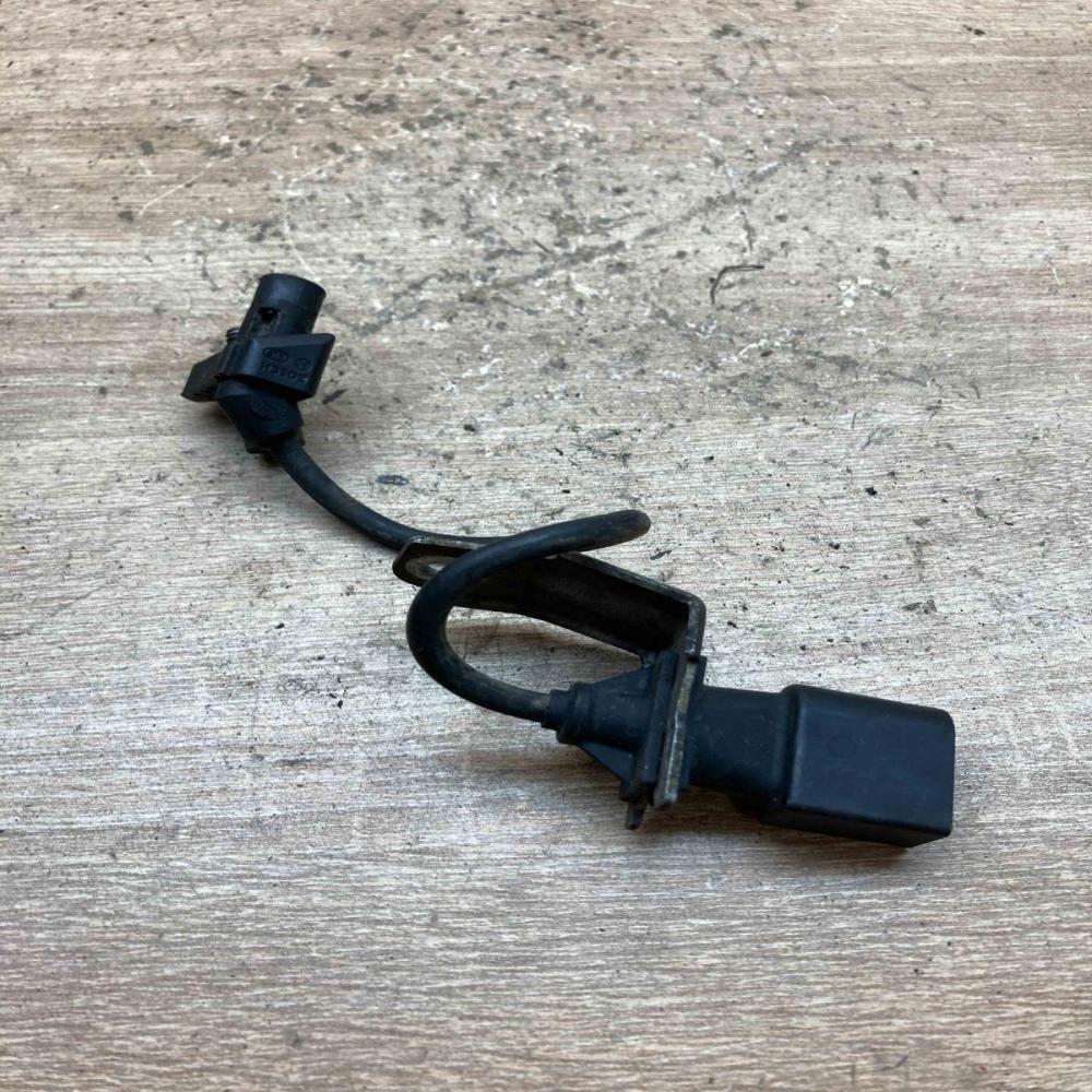 0281002  477 Crankshaft position sensor Opel Astra H