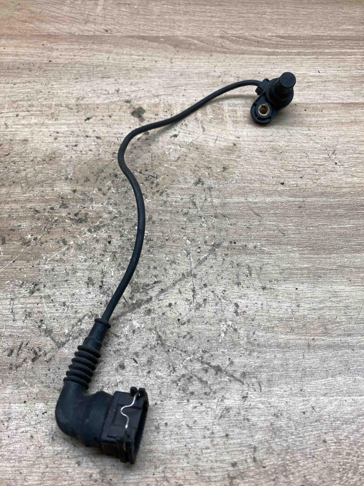 1438083F   Camshaft position sensor BMW X5 E53
