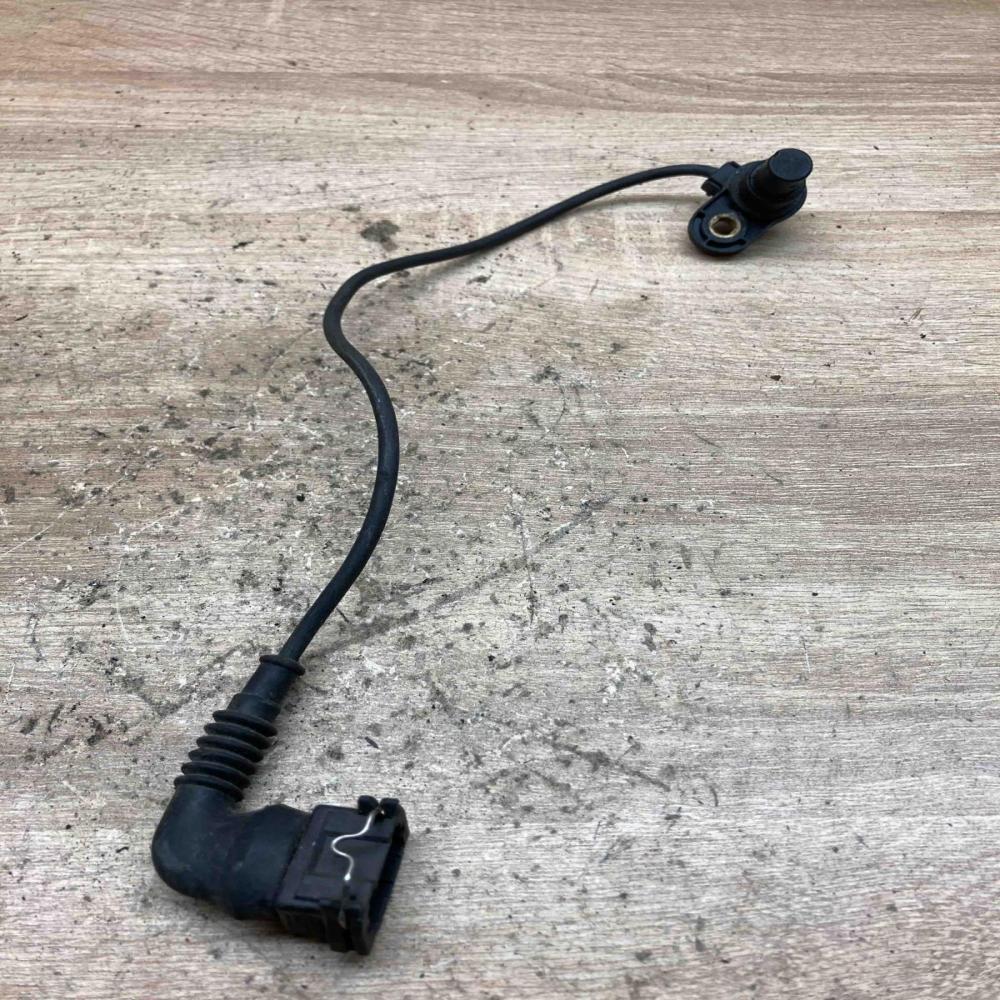 1438083F   Camshaft position sensor BMW X5 E53