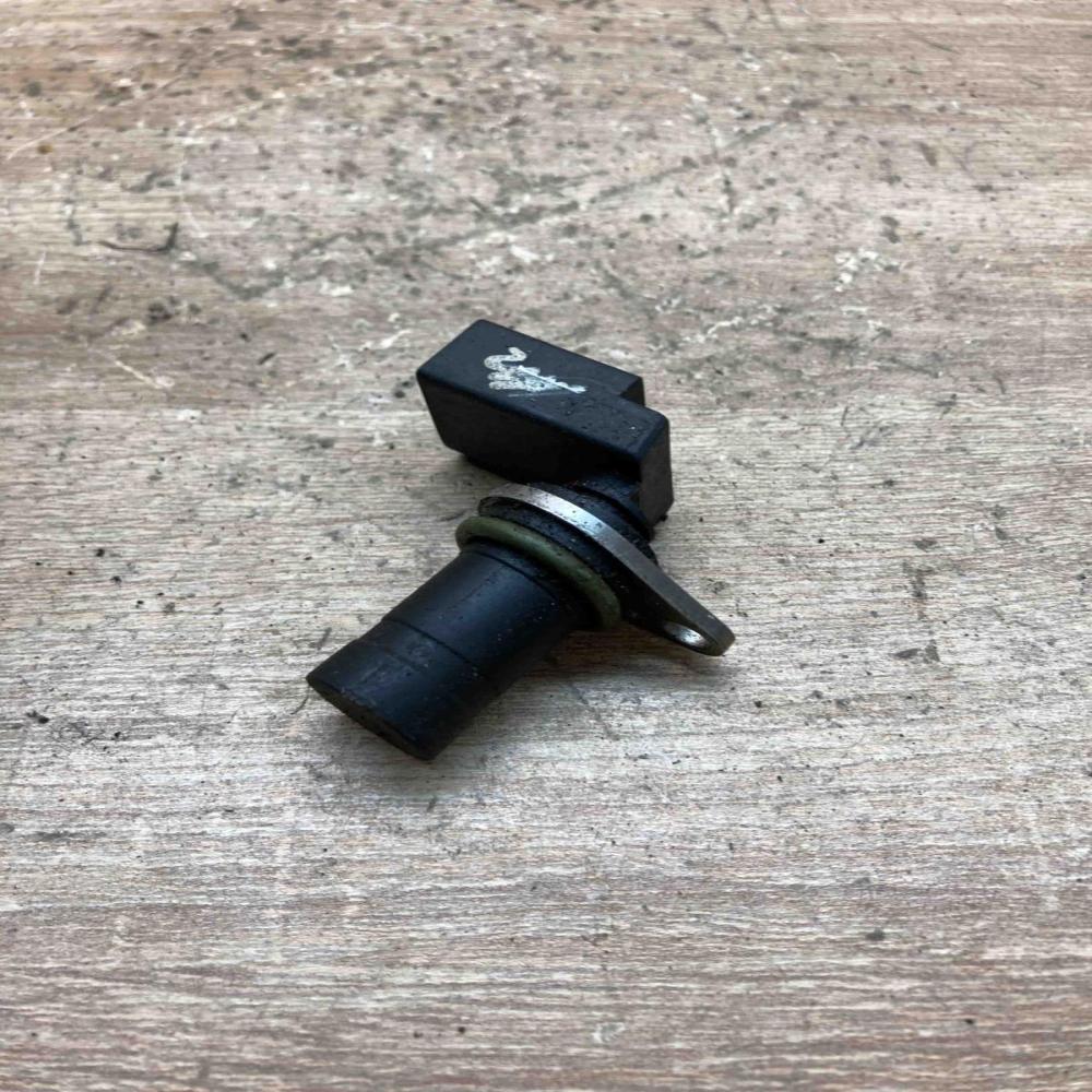 1709616 3309805  Crankshaft position sensor BMW 5 E60 E61