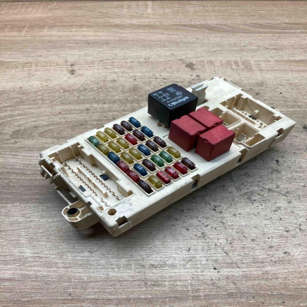 46778898 110303 C106 Fuse module Fiat Stilo
