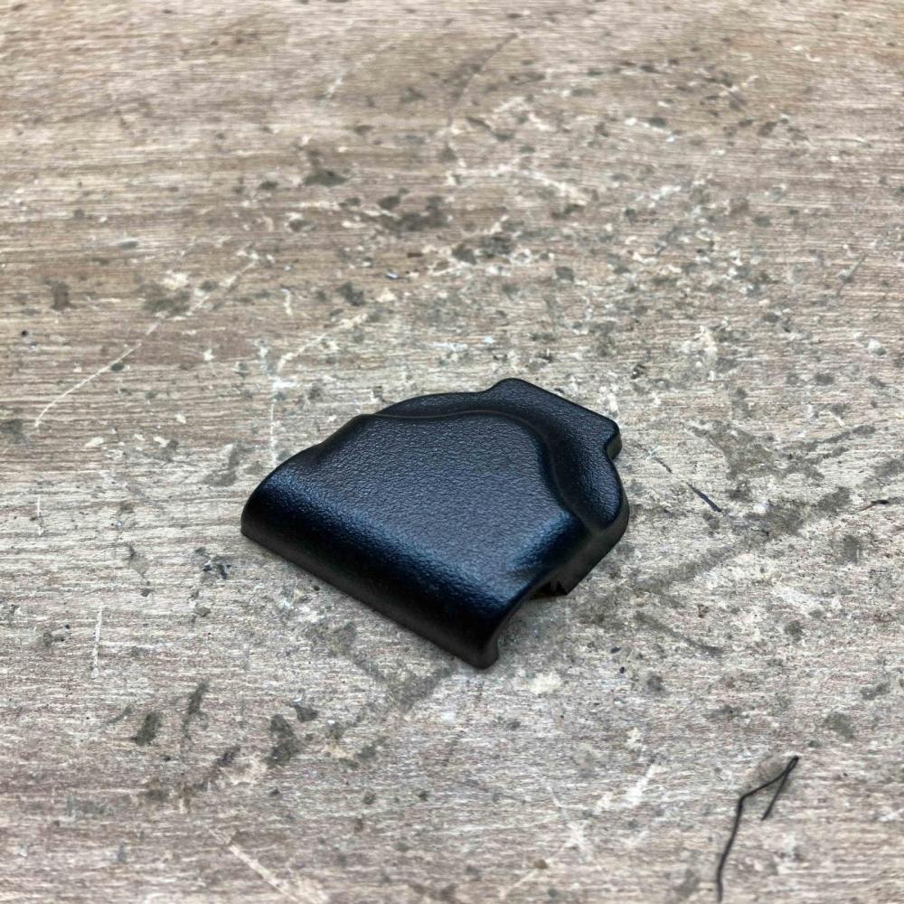 A2048491203   Other interior part Mercedes-Benz CLS C218 X218