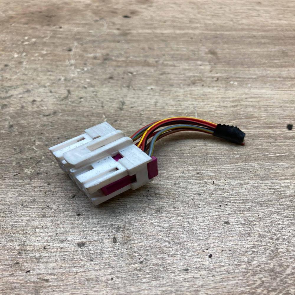 8A0972986  White Plug wire Audi A4 S4 B5 8D