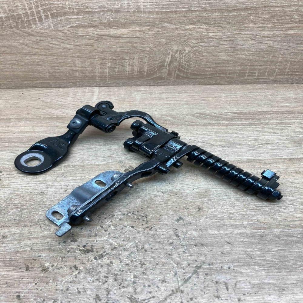7253757 7286299  Tailgate/trunk/boot hinge BMW 3 F30 F35 F31