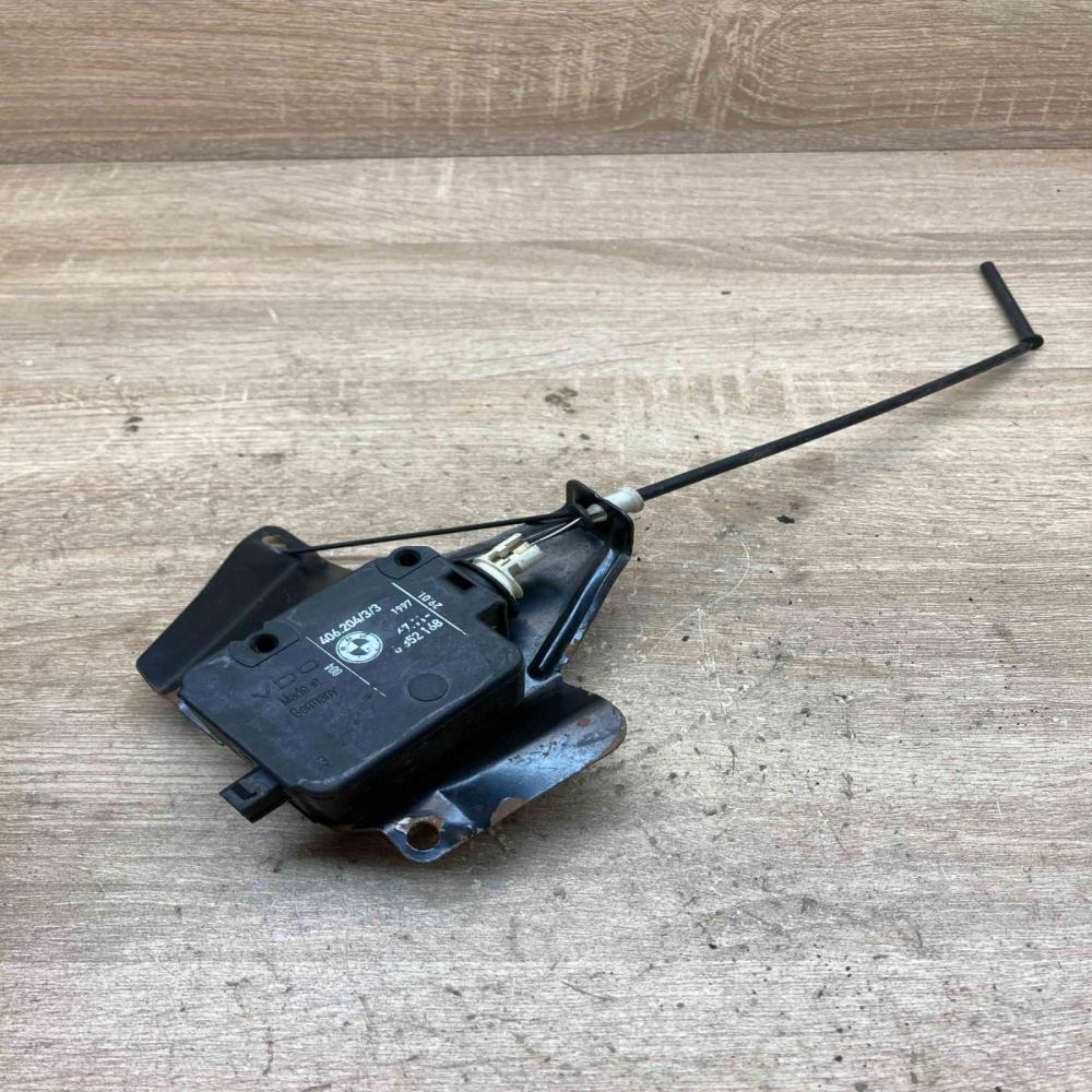 8352168 406204 3  Fuel tank cap lock motor BMW 5 E39