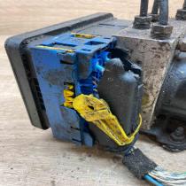 9641767380 100960 1103  ABS Pump Citroen C5