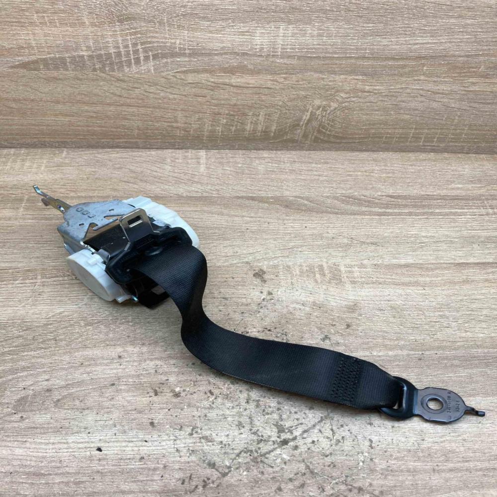 34048282D 33031009  Rear seatbelt BMW 5 F10 F11