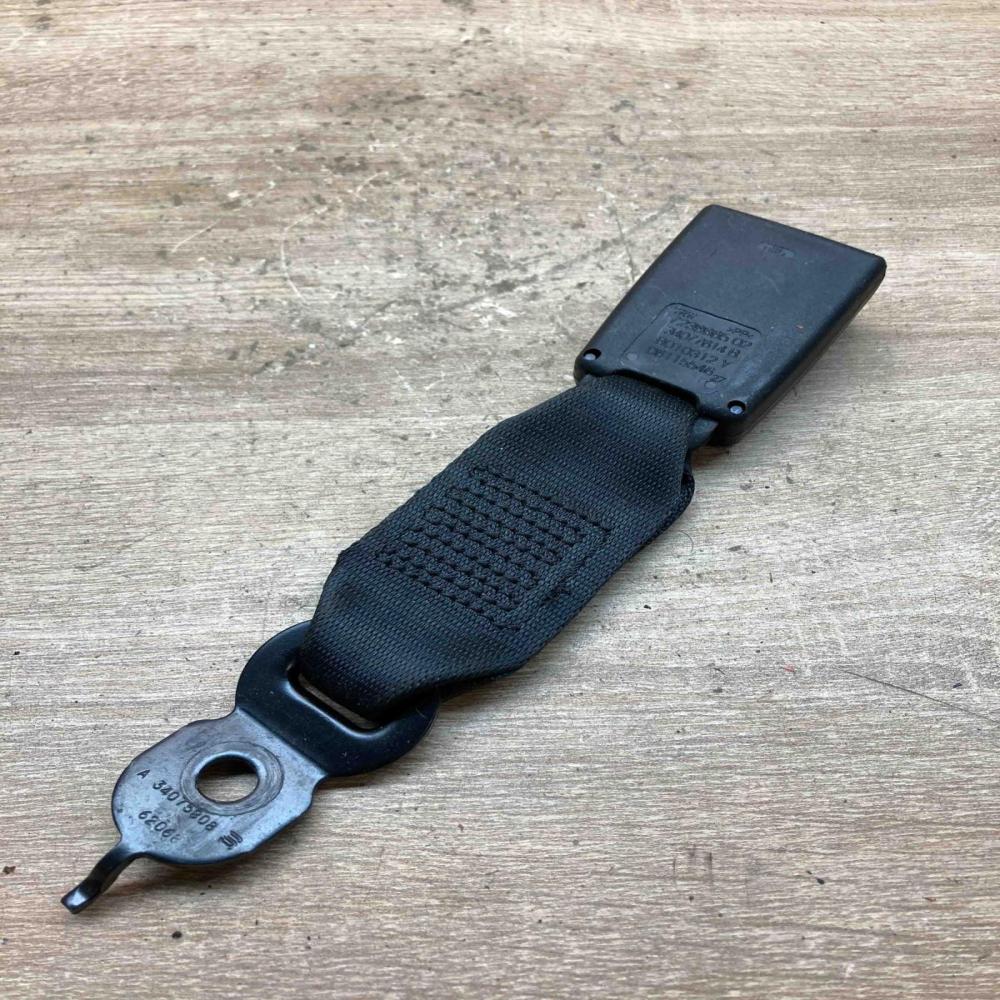 7238665 34077614B  Middle seatbelt buckle (rear) BMW 5 F10 F11