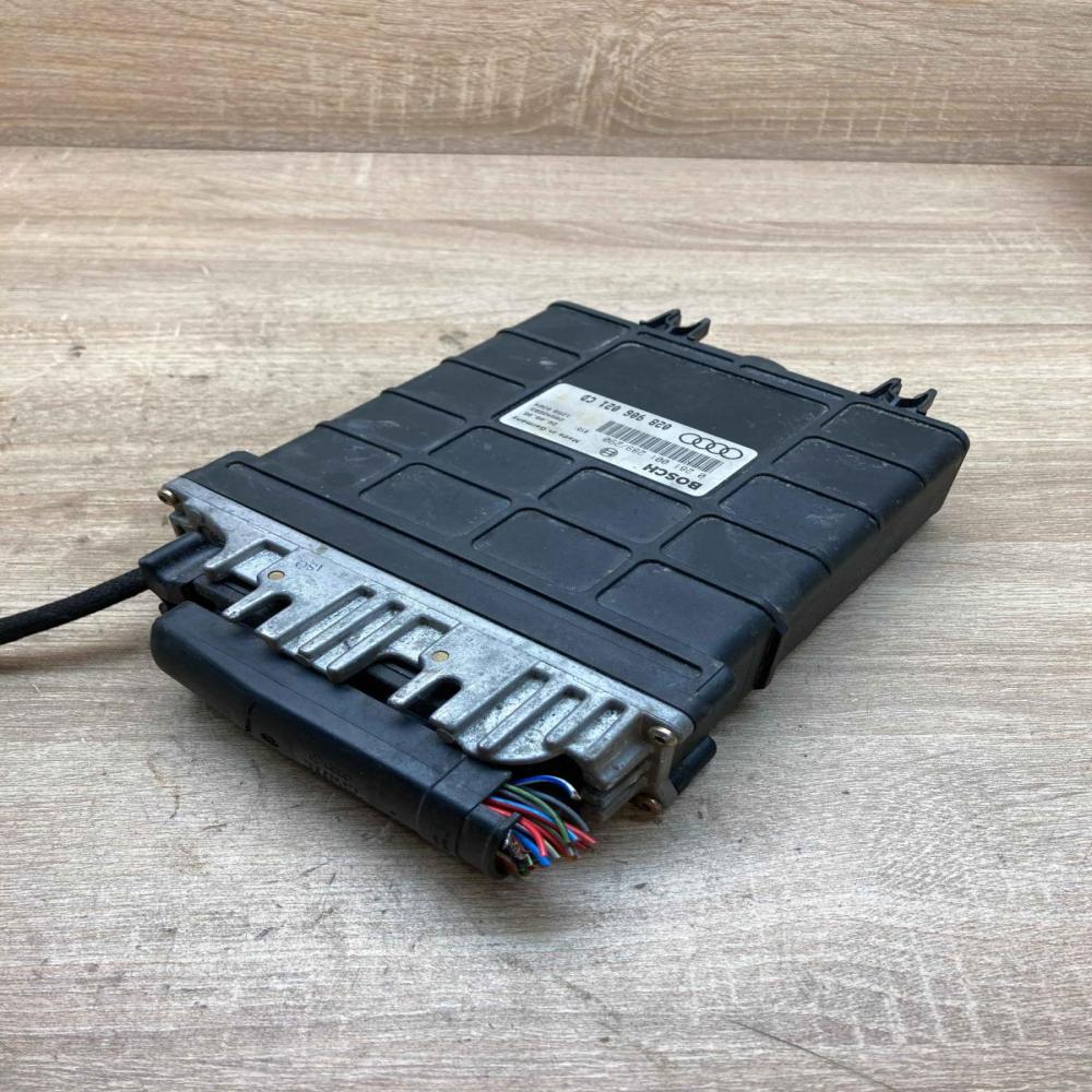 028906021CD 0281001289  Engine control unit/module ECU Audi A4 S4 B5 8D