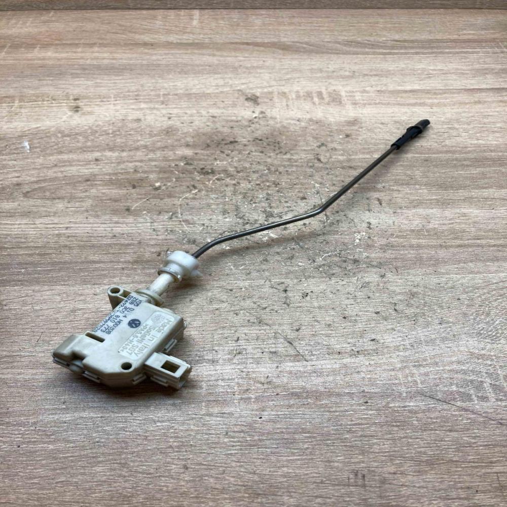 3C0810773   Fuel tank cap lock motor Volkswagen PASSAT B6