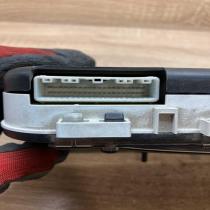 83800 0F060 L MB257420 3689 KMH Speedometer (instrument cluster) Toyota Corolla