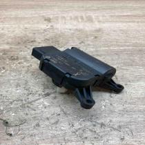 0132801363 CZ116880 2872  Air flap motor/actuator Volkswagen PASSAT B6