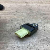 89831 12020  IR Airbag deployment crash/impact sensor Lexus IS 220D-250-350