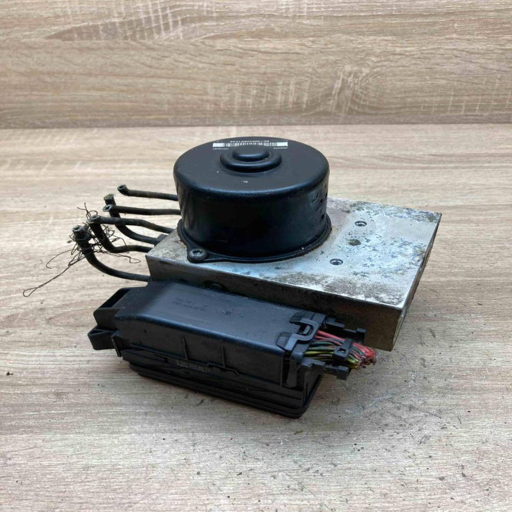 A2095452632 A2034310912  ABS Pump Mercedes-Benz C W203