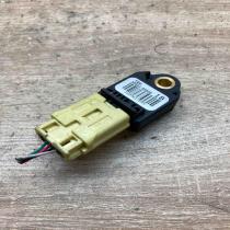 89831 05020  18 Airbag deployment crash/impact sensor Toyota Verso