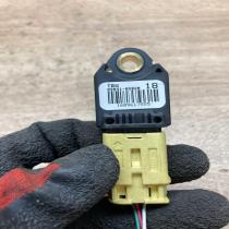 89831 05020  18 Airbag deployment crash/impact sensor Toyota Verso