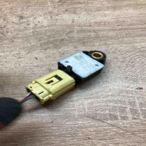 89831 05020  18 Airbag deployment crash/impact sensor Toyota Verso