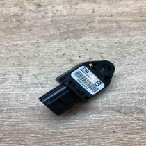 89831 05010   Airbag deployment crash/impact sensor Toyota Avensis T250