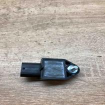 89831 05010   Airbag deployment crash/impact sensor Toyota Avensis T250