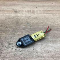 89831 05010  B Airbag deployment crash/impact sensor Toyota Corolla E120 E130