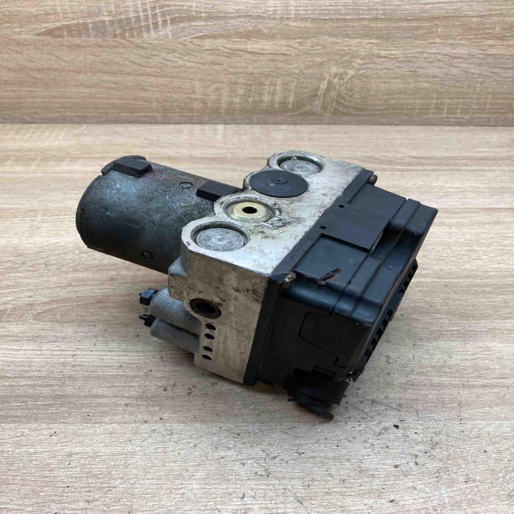 8D0614111 0265214002  ABS Pump Audi A4 S4 B5 8D