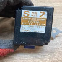 89740 47020 271300 0081  Door control unit/module Toyota Prius (XW30)