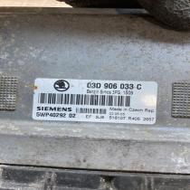 03D906033C 5WP40292  Engine control unit/module ECU Skoda Fabia Mk1 (6Y)