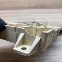 6R8T14A067AA 0103071  Fuse module Jaguar S-Type