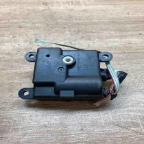 3K010 30840 070405  Air flap motor/actuator Nissan Qashqai
