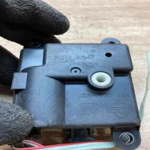 3K010 30840 070405  Air flap motor/actuator Nissan Qashqai