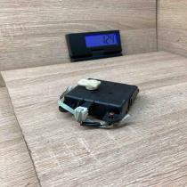 3K010 30840 070405  Air flap motor/actuator Nissan Qashqai