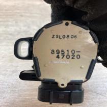 89510 47020 Z1L0806  Clutch pedal sensor Toyota Prius (XW30)