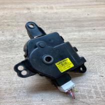 D267 AP9AA01   Air flap motor/actuator Hyundai ix35