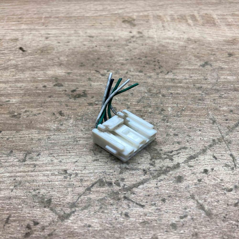 831740   Plug wire Toyota Corolla Verso AR10