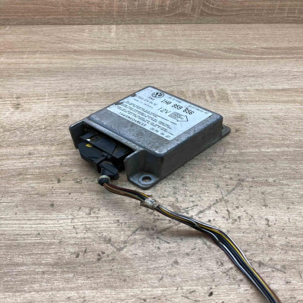 1H0959656 5WK4076  Airbag control unit/module Volkswagen Golf III