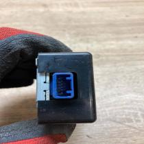 89740 05030 61B381 000  Door control unit/module Toyota Avensis T270