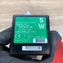 89740 05030 61B381 000  Door control unit/module Toyota Avensis T270