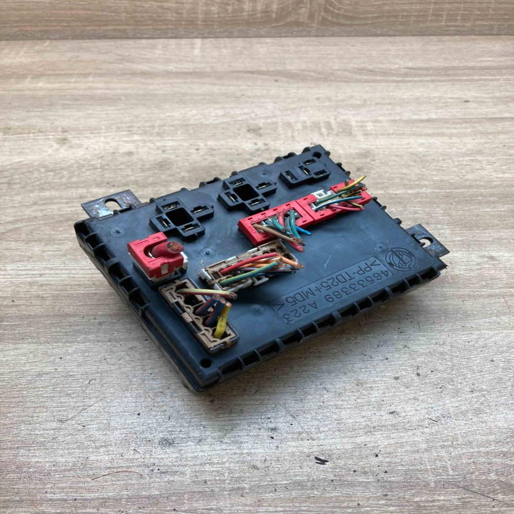 46533389  A223 Fuse module Fiat Marea