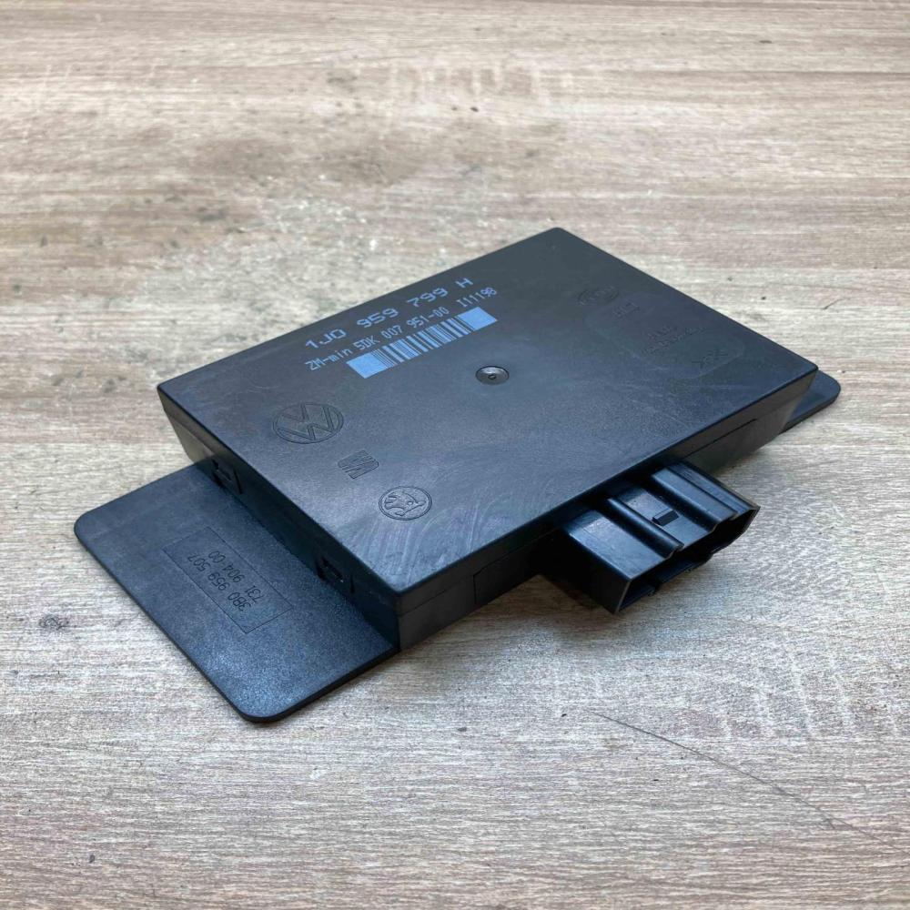 1J0959799H 5DK007951 00  Comfort/convenience module Volkswagen PASSAT B5.5