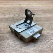 89741 05070   Door control unit/module Toyota Avensis T250