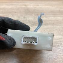 89741 05070   Door control unit/module Toyota Avensis T250