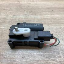 113800 2051   Air flap motor/actuator Toyota Avensis Verso